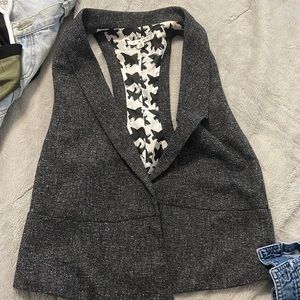 Smoke free beautiful vest